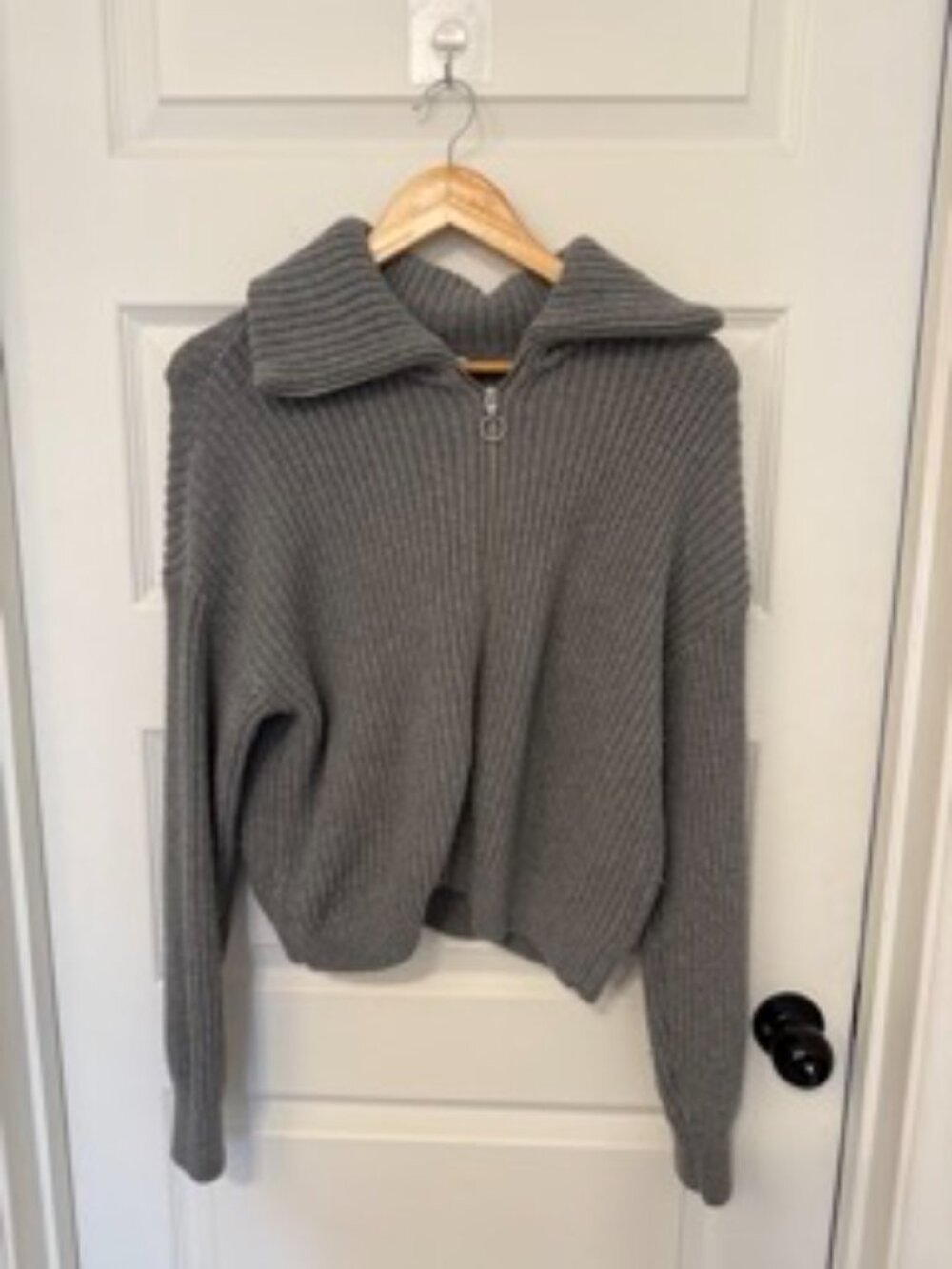 Old Navy Chunky Knit Zip Gray Medium